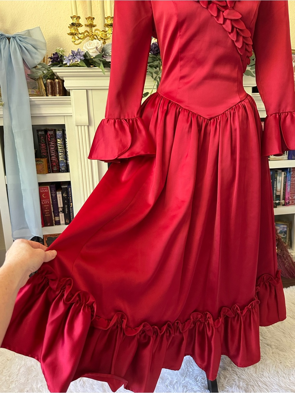 BRAM STOKER'S DRACULA X LA FEMME EN NOIR Mina Dress - Picture 7 of 11